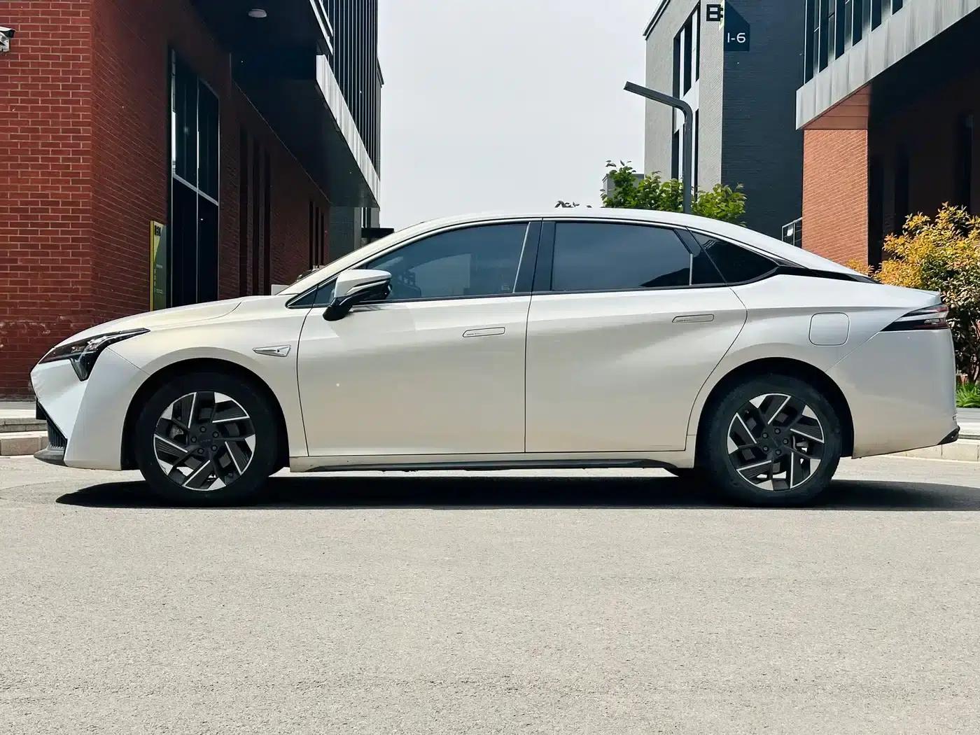 AION S Plus 2021 Model 80km Extended Range — миниатюра 4