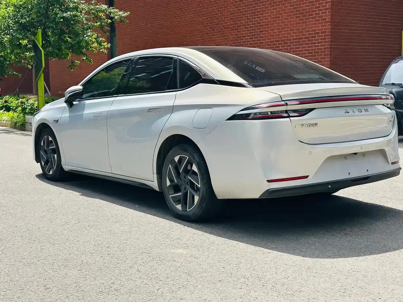 AION S Plus 2021 Model 80km Extended Range — миниатюра 5