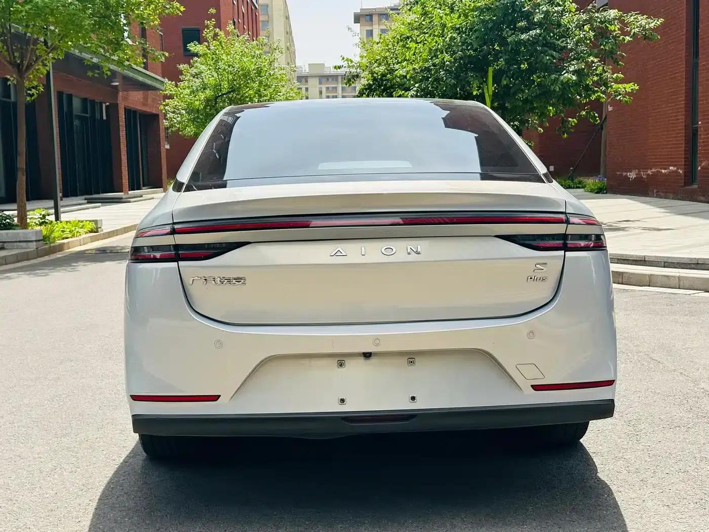 AION S Plus 2021 Model 80km Extended Range — миниатюра 6