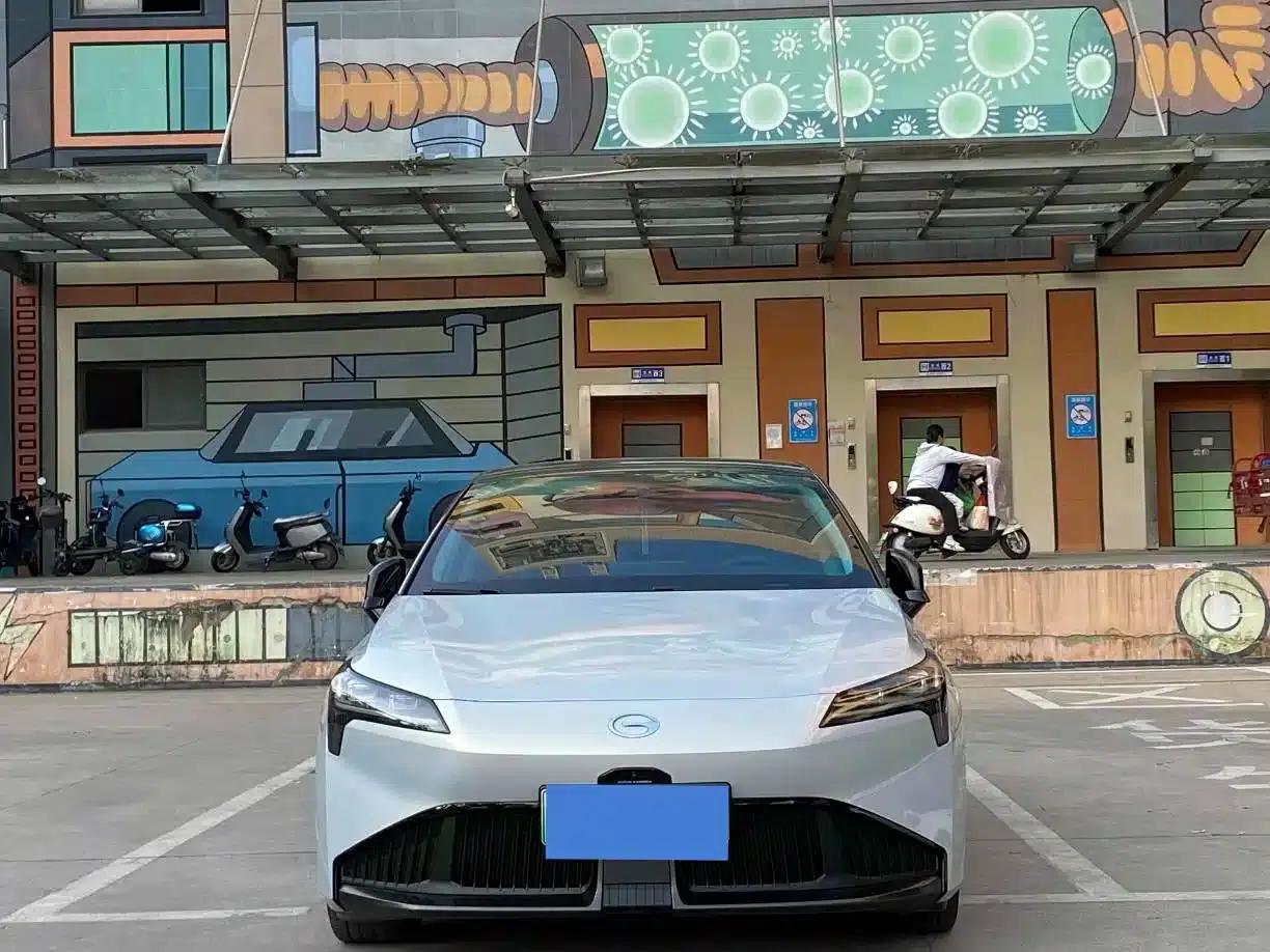 AION S Plus 2022 Model 70 Smart Edition — миниатюра 2