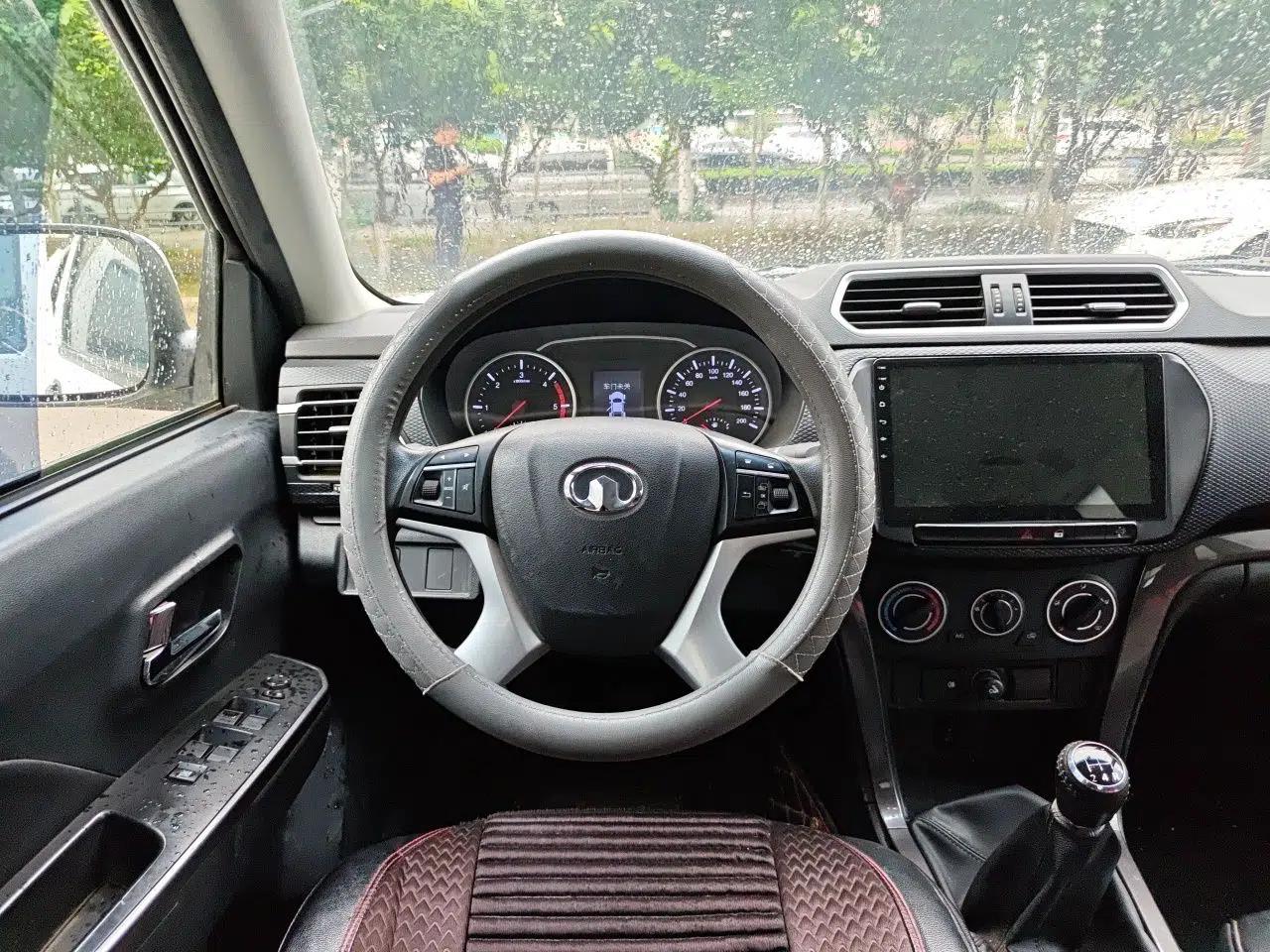 Great Wall Wingle 5 2017 2.0T European Version Diesel Two-Wheel Drive Advanced Large Double-Cab GW4D20E — миниатюра 11