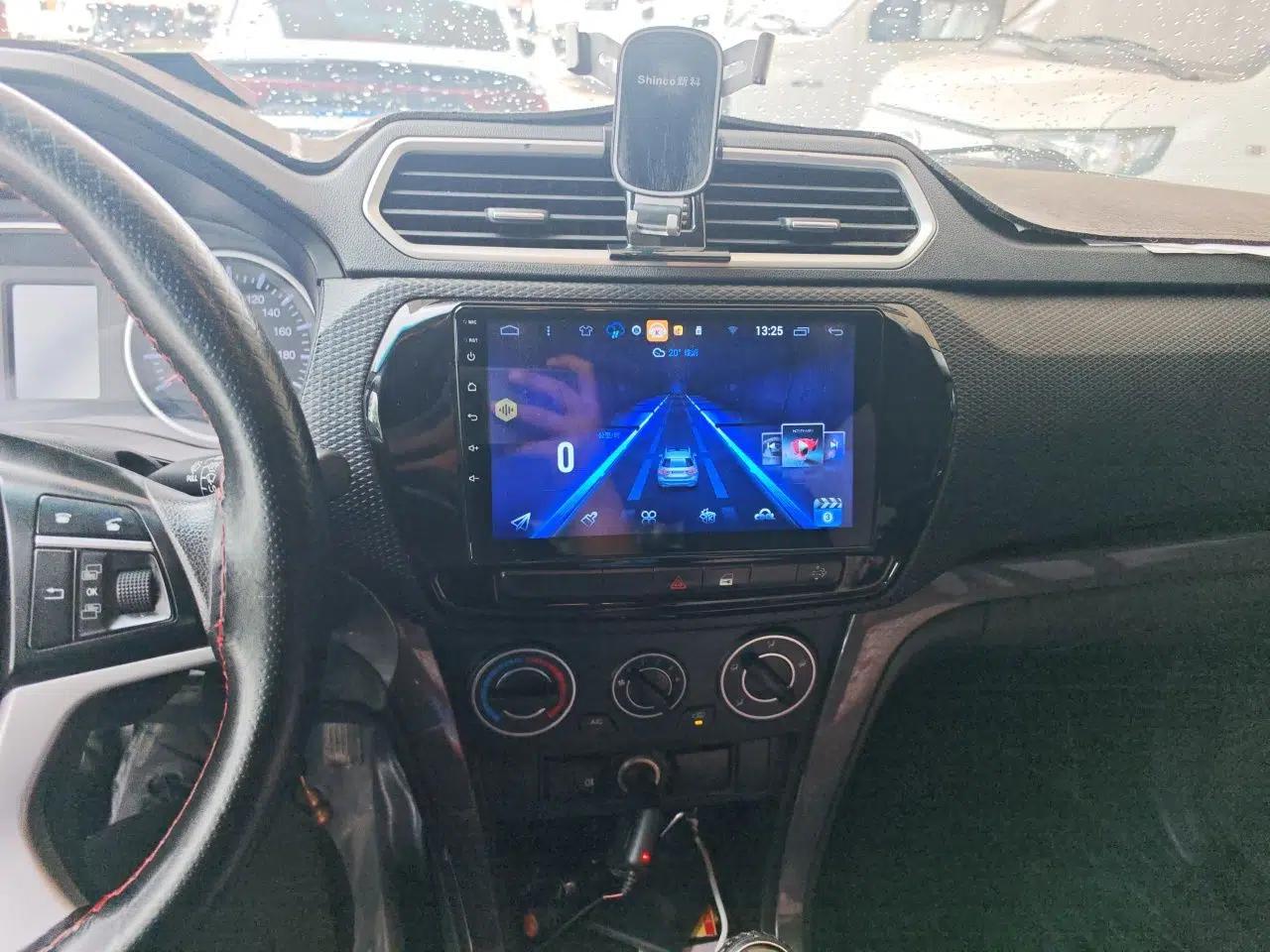 Great Wall Wingle 5 2017 2.0T European Version Diesel Two-Wheel Drive Advanced Large Double-Cab GW4D20E — миниатюра 14