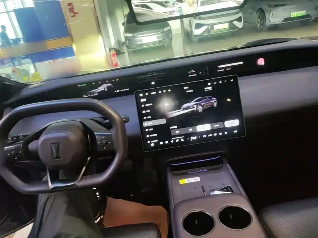 Avita 06 2025 Ultra All-Electric Edition — миниатюра 10