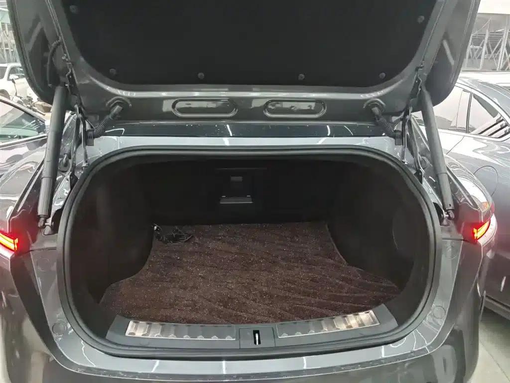 Avita 11 2023 HarmonyOS 90-degree Rear-Wheel Drive Version — миниатюра 19