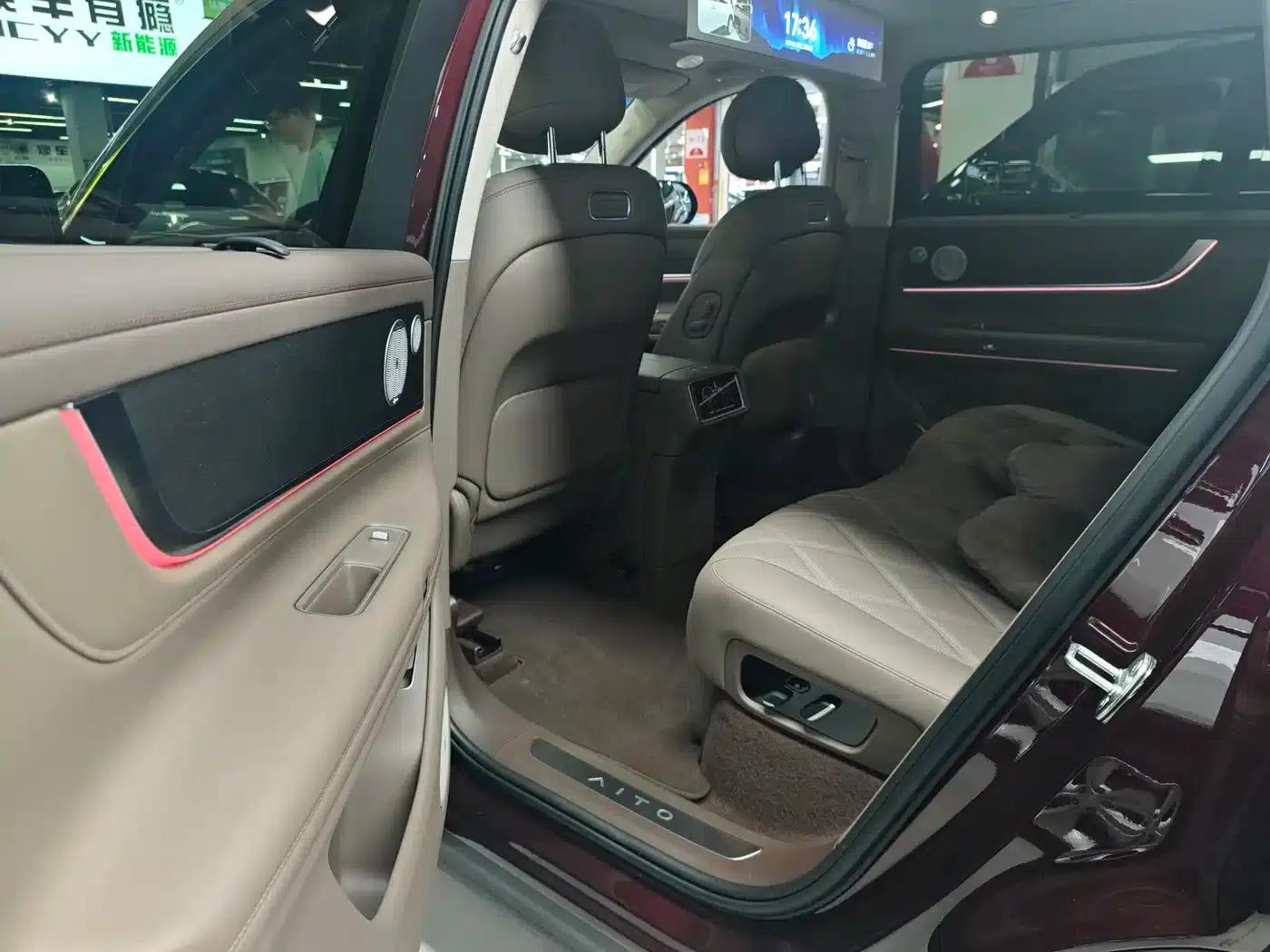 Wenjie M9 2025 Extended Range Max Edition (52kWh, 5-seater, 192-line LiDAR) — миниатюра 6