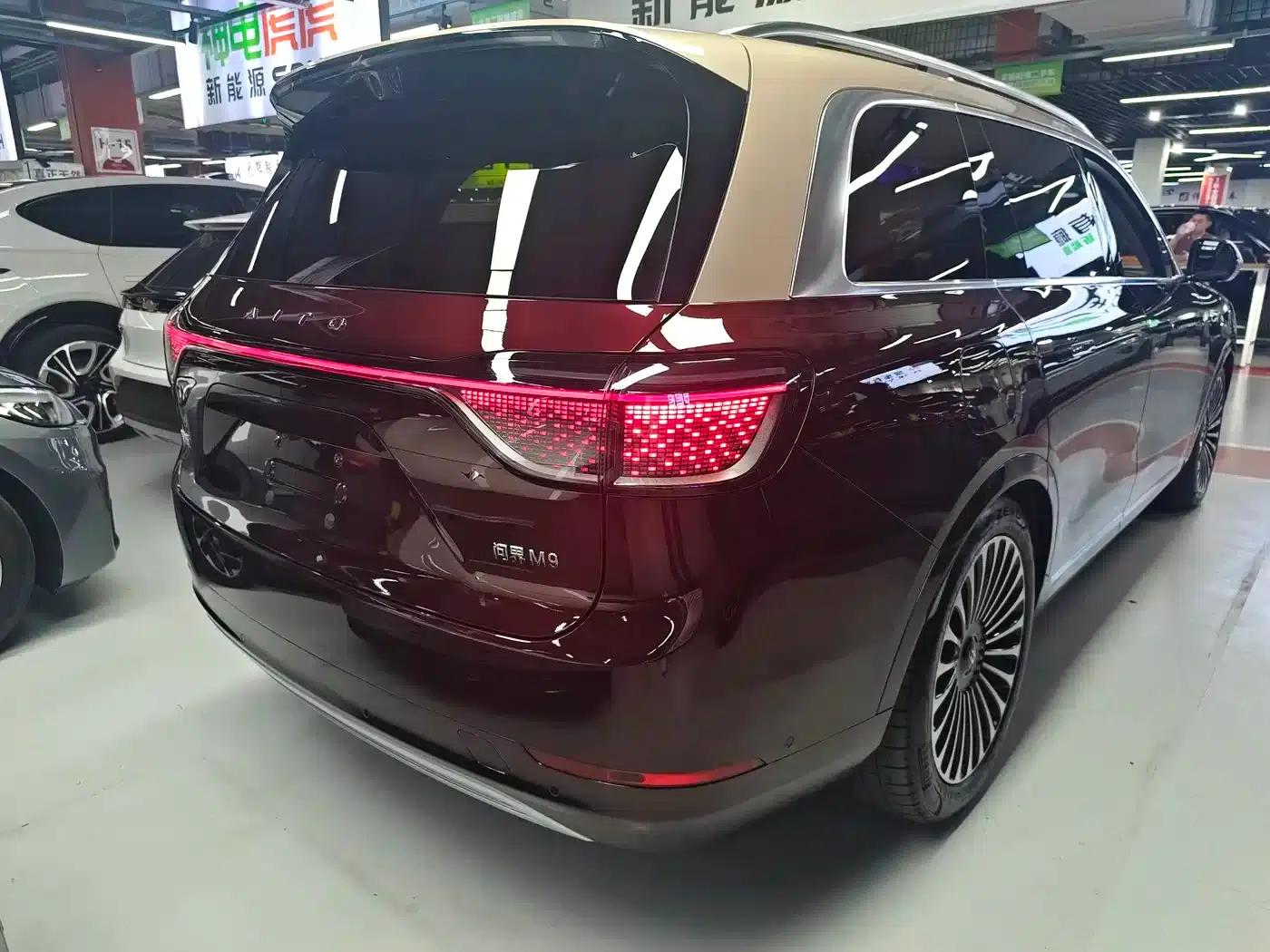 Wenjie M9 2025 Extended Range Max Edition (52kWh, 5-seater, 192-line LiDAR) — миниатюра 7