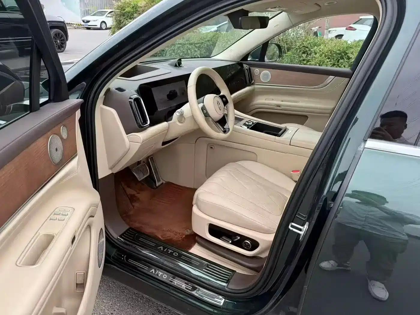 Wenjie M9 2024 Range Extended Ultra Edition 42kWh 6-Seater — миниатюра 5