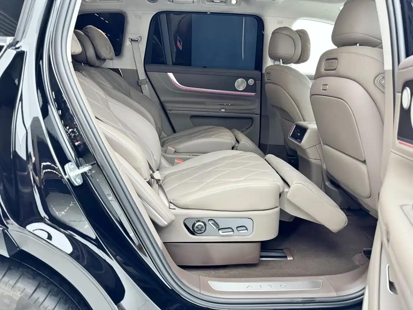 Wenjie M9 2025 Ultra Extended Range Edition 52kWh 6-Seat Version (192-line LiDAR) — миниатюра 17
