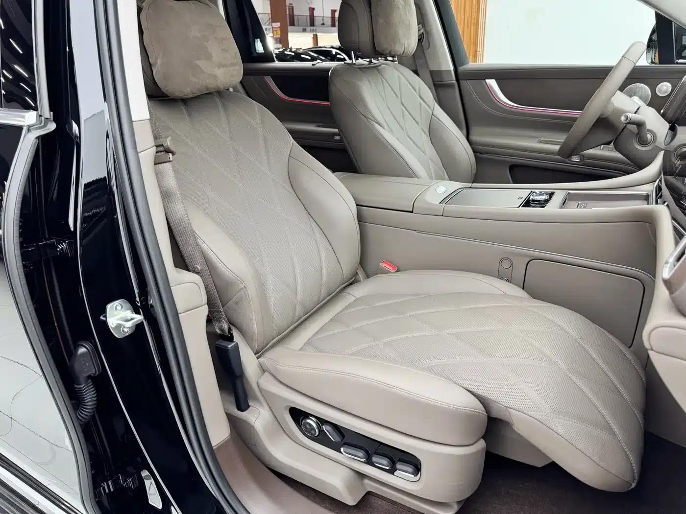 Wenjie M9 2025 Ultra Extended Range Edition 52kWh 6-Seat Version (192-line LiDAR) — миниатюра 22