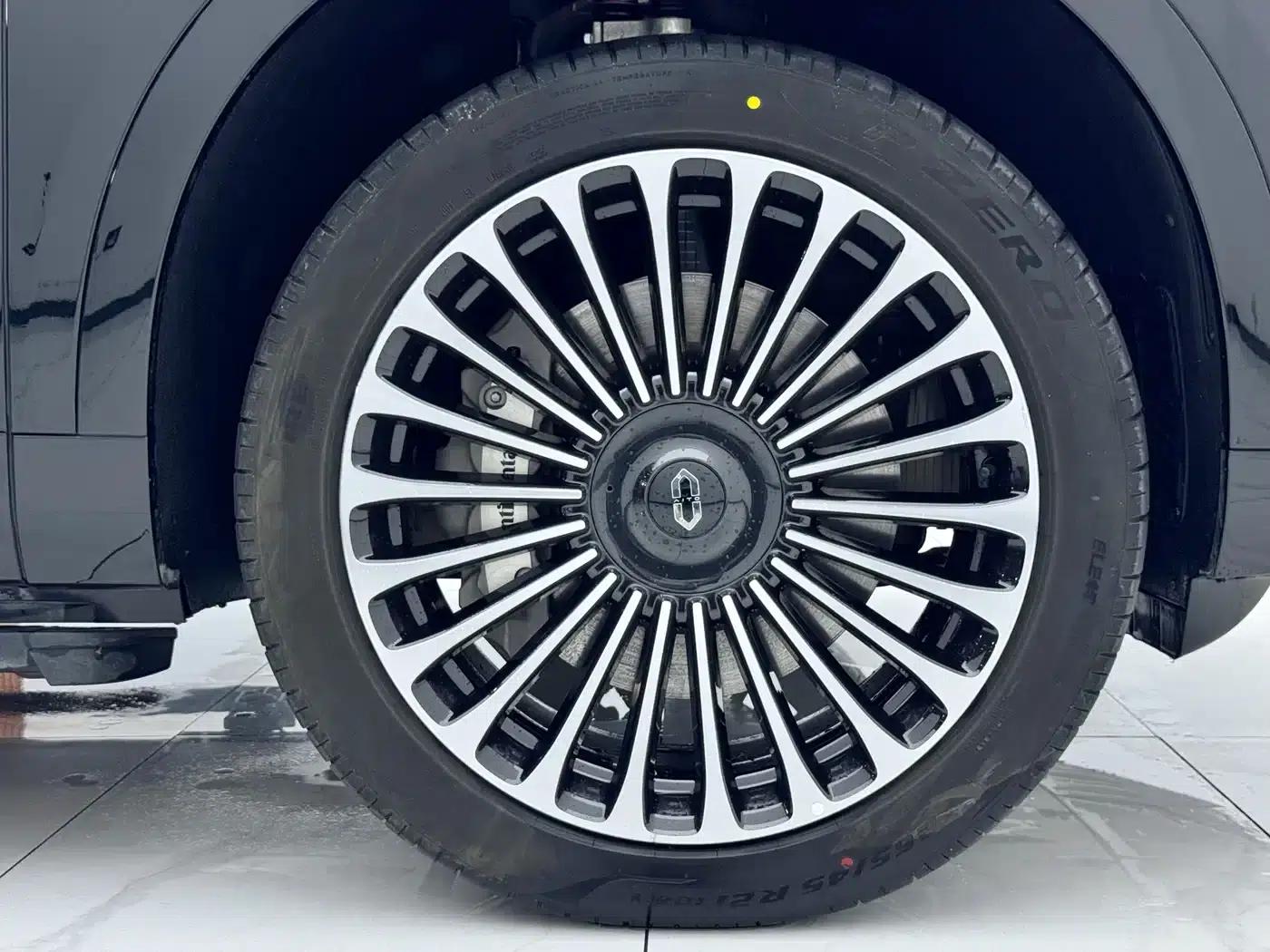 Wenjie M9 2025 Ultra Extended Range Edition 52kWh 6-Seat Version (192-line LiDAR) — миниатюра 27