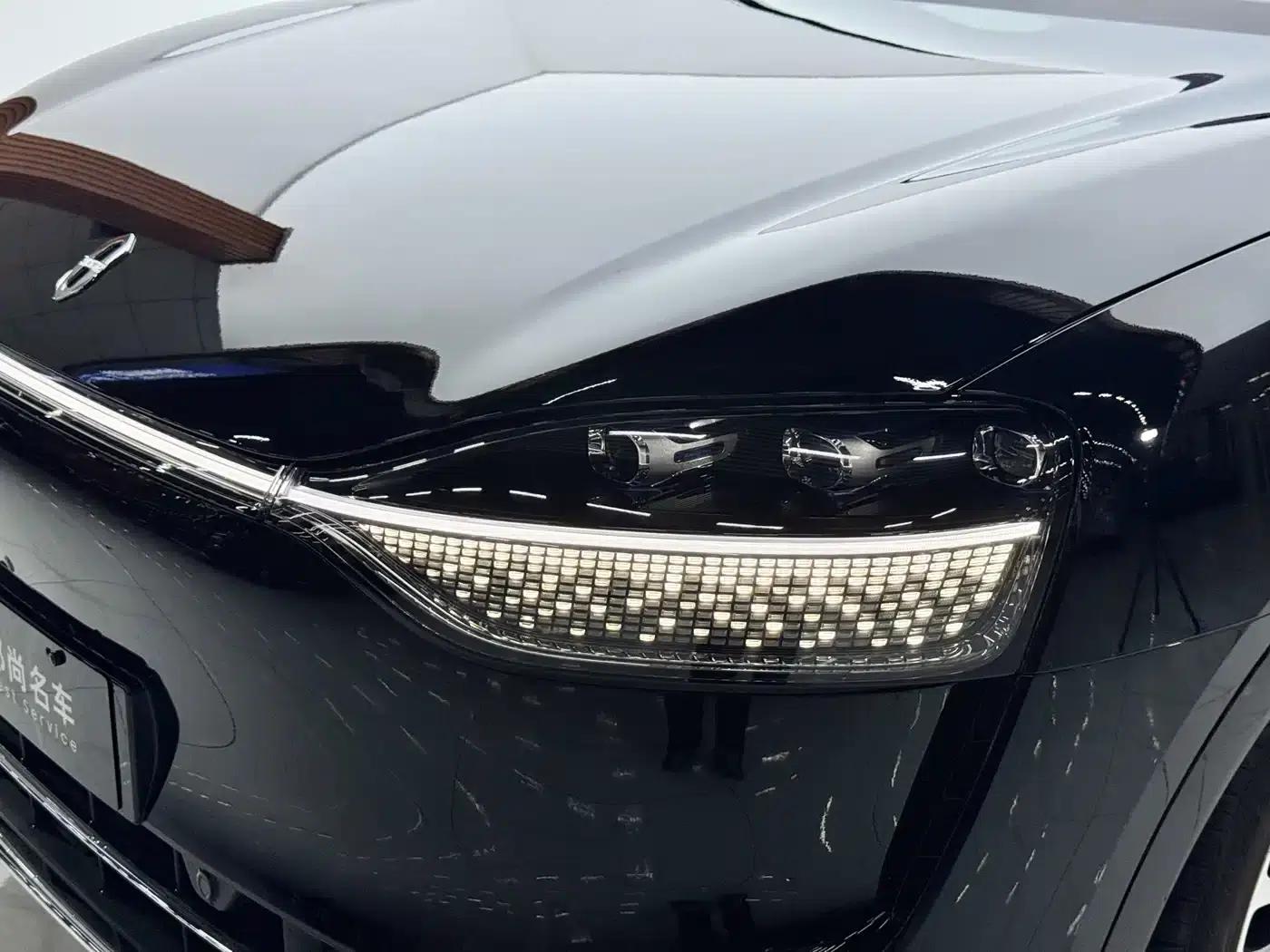 Wenjie M9 2025 Ultra Extended Range Edition 52kWh 6-Seat Version (192-line LiDAR) — миниатюра 4