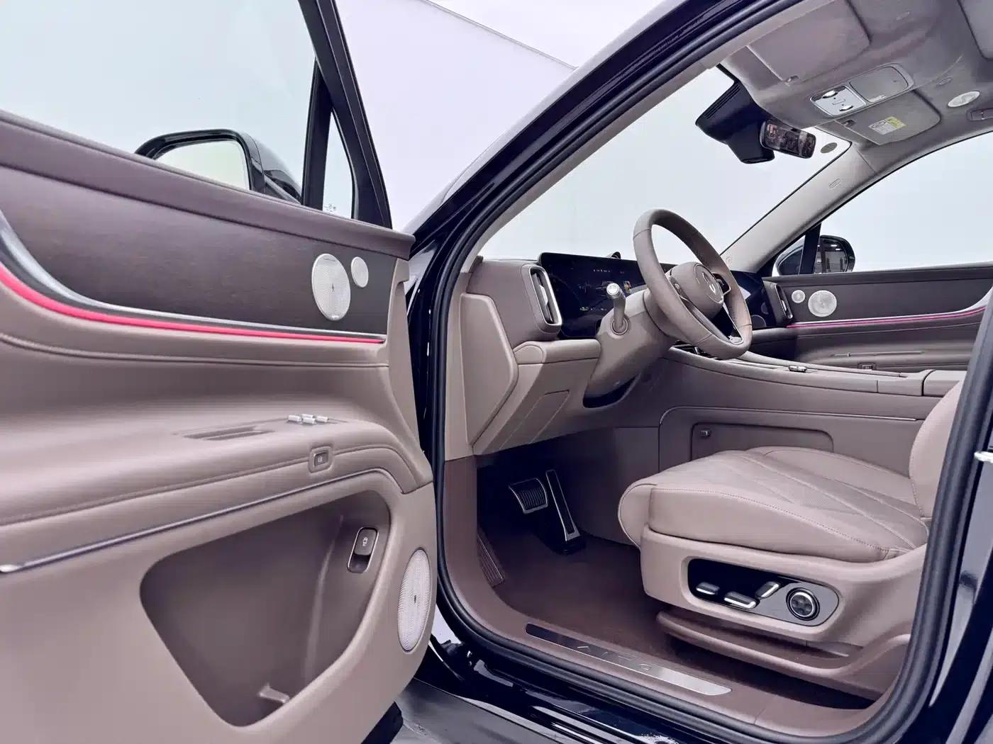 Wenjie M9 2025 Ultra Extended Range Edition 52kWh 6-Seat Version (192-line LiDAR) — миниатюра 5