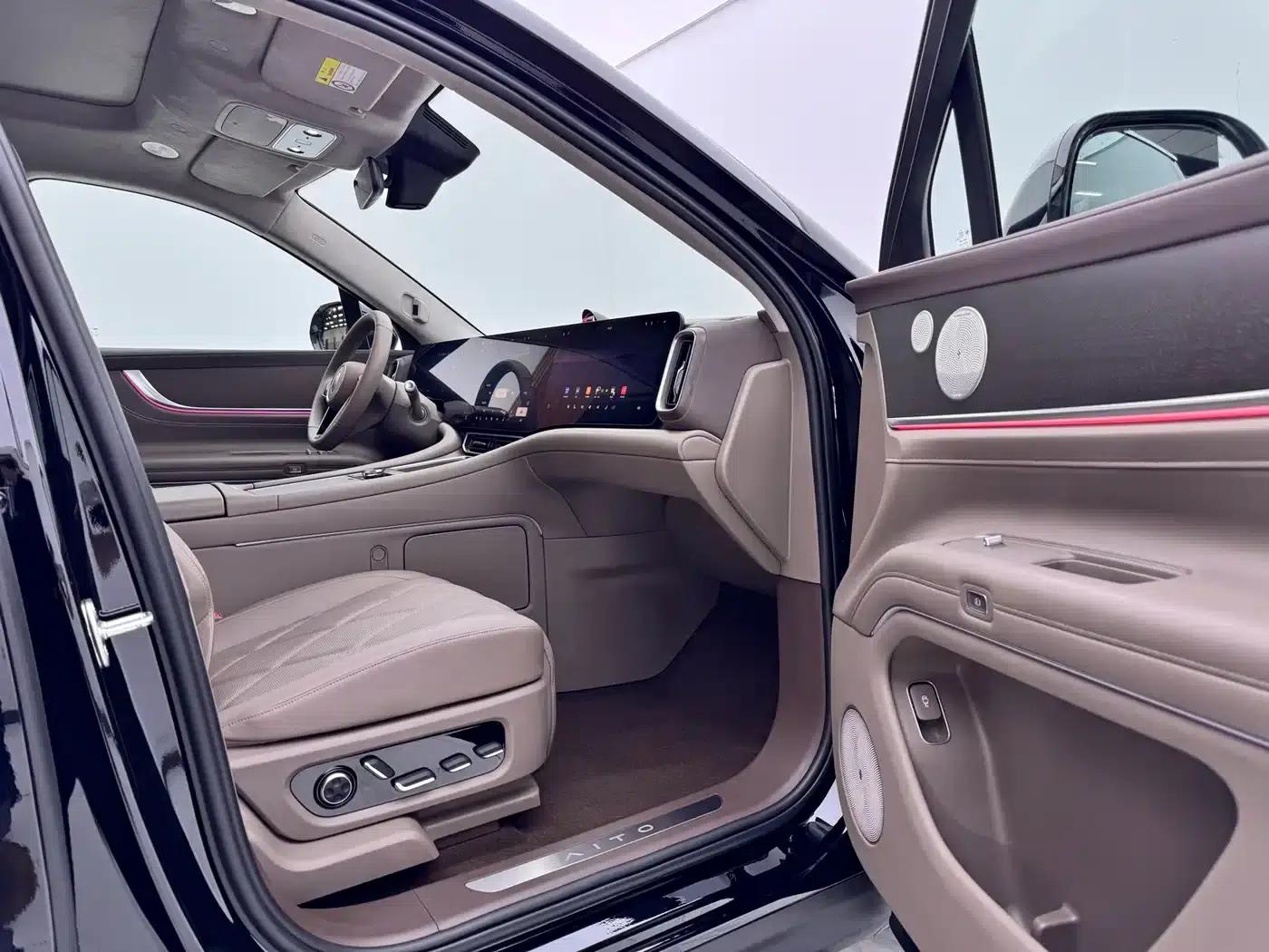 Wenjie M9 2025 Ultra Extended Range Edition 52kWh 6-Seat Version (192-line LiDAR) — миниатюра 7