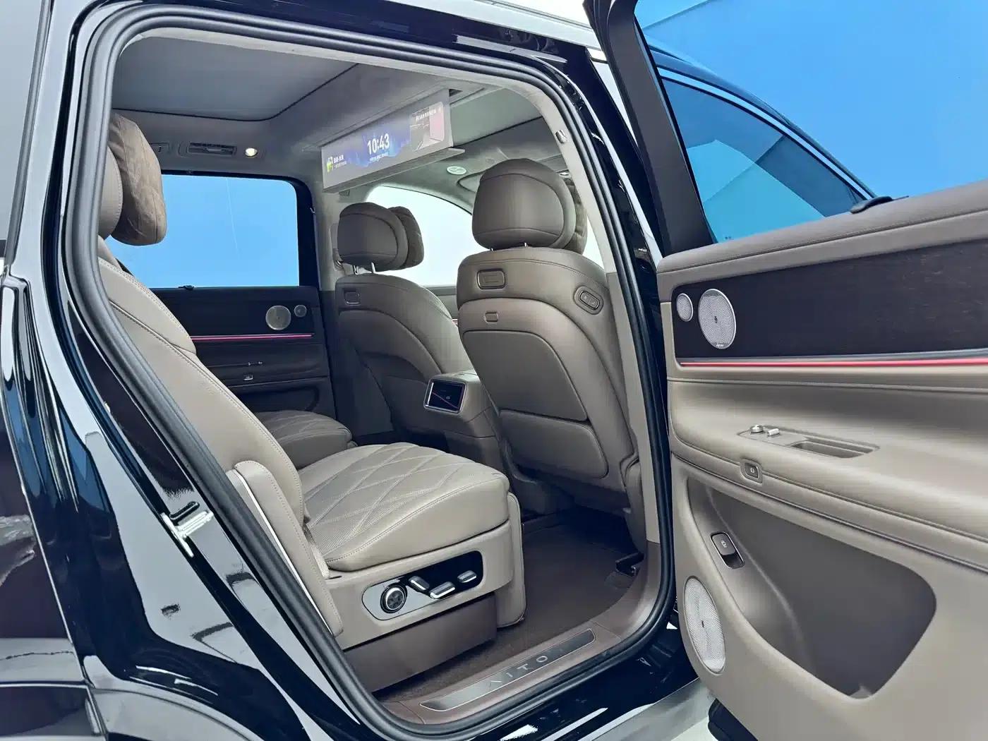Wenjie M9 2025 Ultra Extended Range Edition 52kWh 6-Seat Version (192-line LiDAR) — миниатюра 8