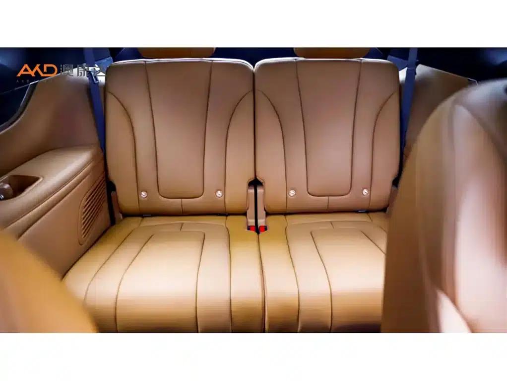 Wenjie M9/1.5T/2025/Range Extended Ultra Edition 52kWh 6-Seater — миниатюра 9
