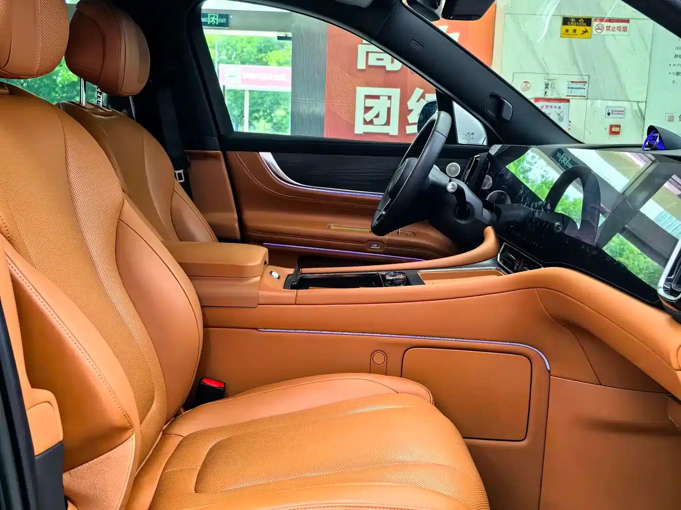 Wenjie M9 2024 Range Extended Max Edition 52kWh 6-Seater — миниатюра 7