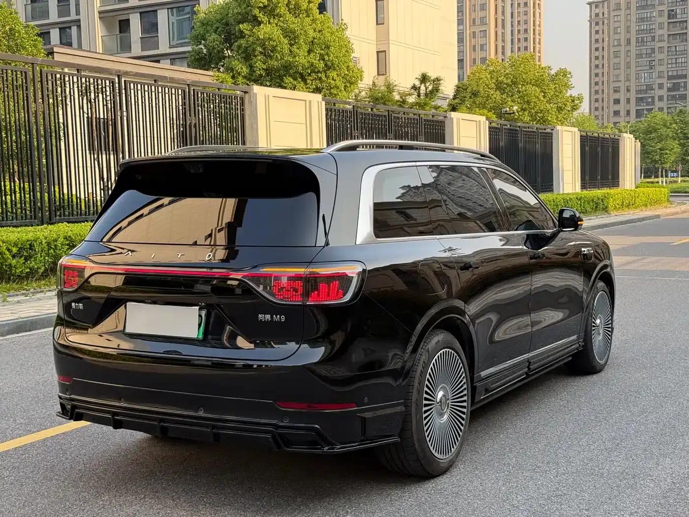 Wenjie M9 2025 Ultra Extended Range Edition 52kWh 6-Seat Version (192-line LiDAR) — миниатюра 5
