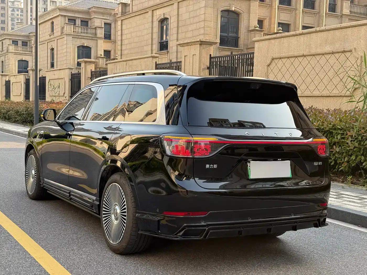 Wenjie M9 2025 Ultra Extended Range Edition 52kWh 6-Seat Version (192-line LiDAR) — миниатюра 6