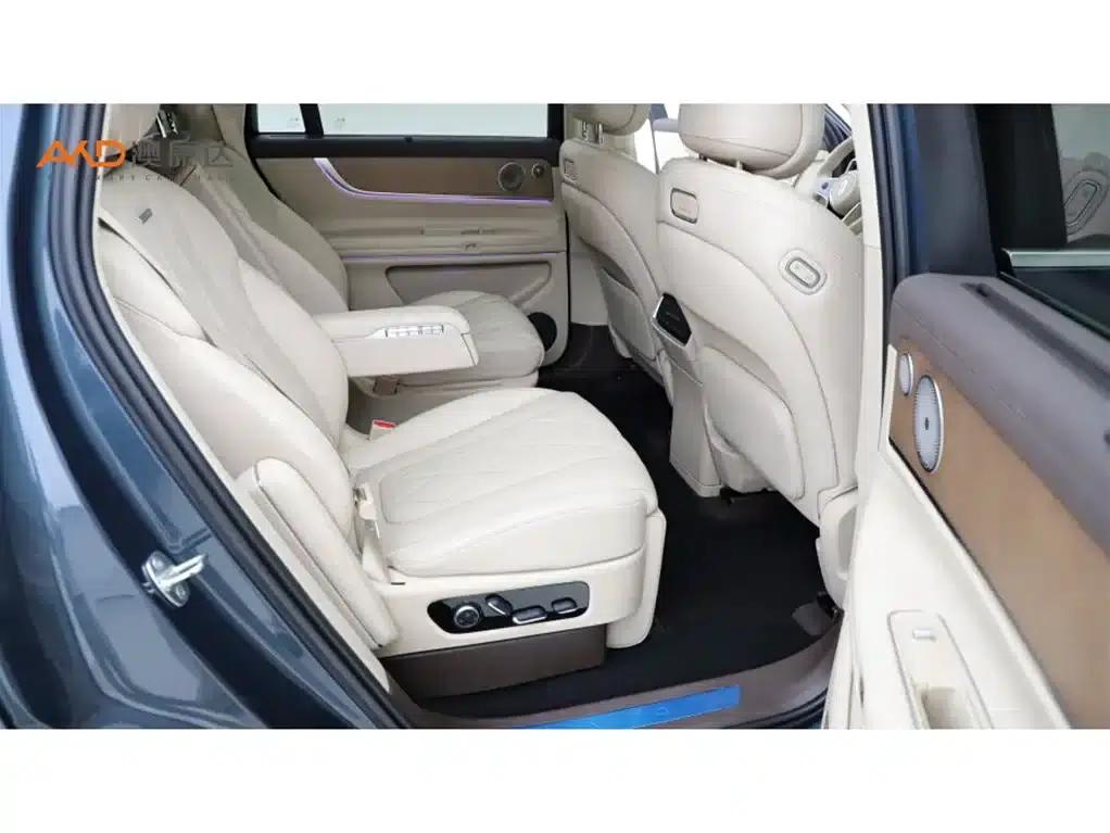 Wenjie M9/1.5T/2024/Range Extended Ultra Edition 42kWh 6-Seater — миниатюра 8