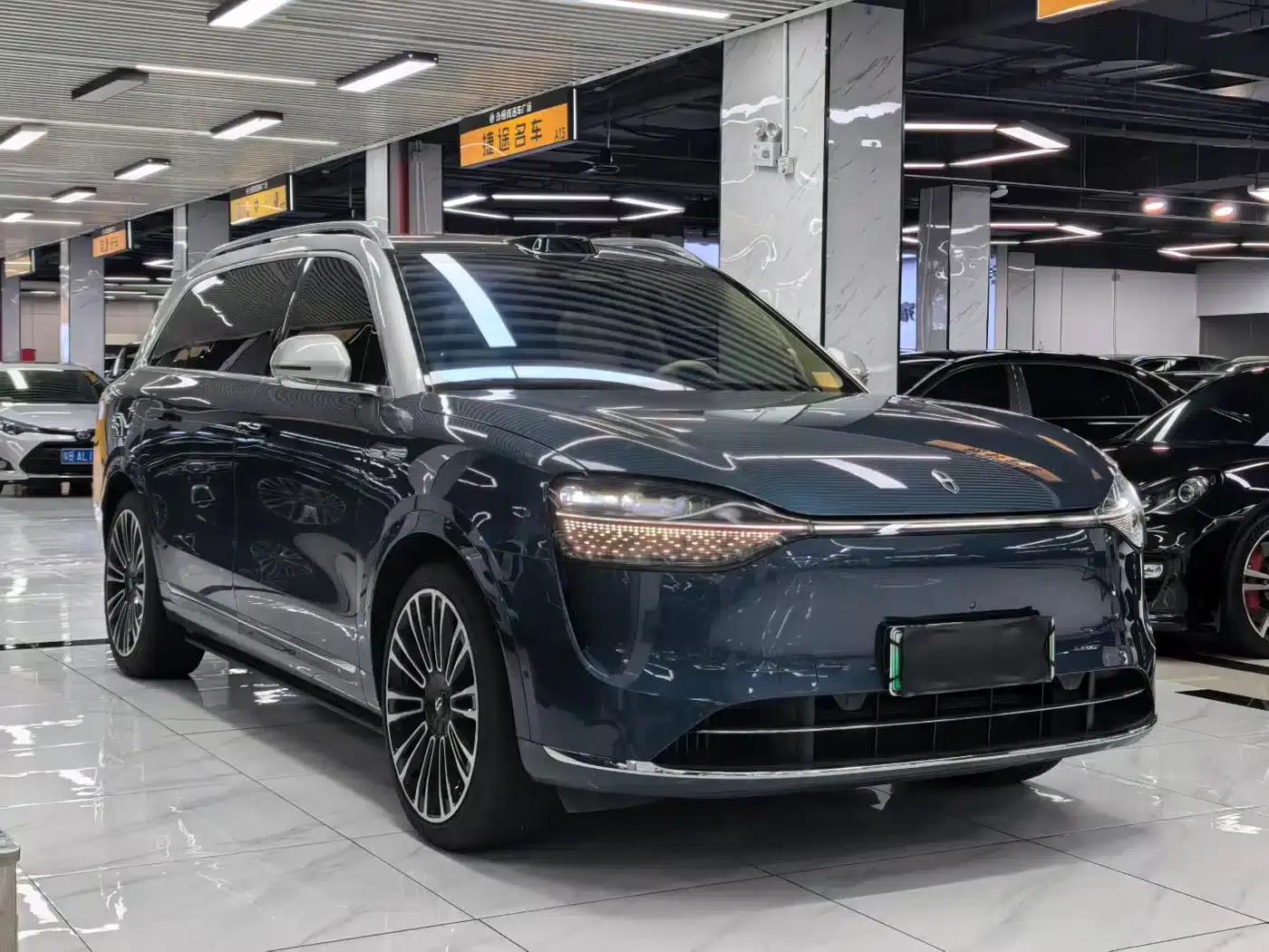 Wenjie M9 2024 Range Extended Ultra Edition 52kWh 6-Seater — миниатюра 3