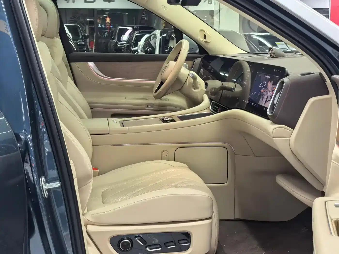 Wenjie M9 2024 Range Extended Ultra Edition 52kWh 6-Seater — миниатюра 6