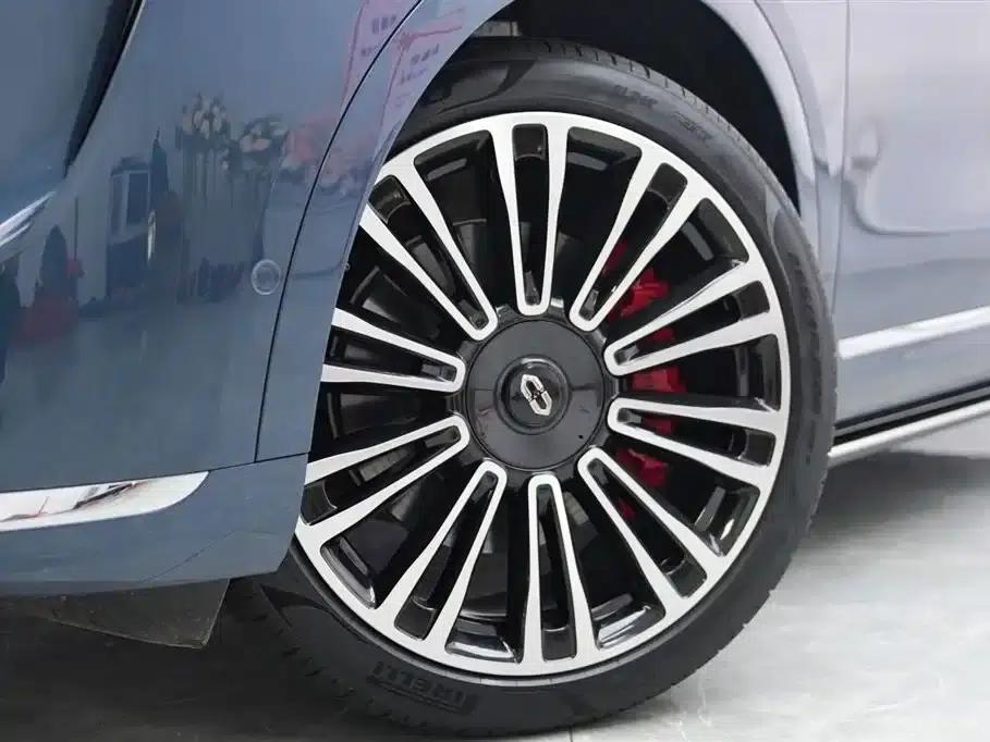 Wenjie M9 2024 Range Extended Ultra Edition 42kWh 6-Seater — миниатюра 2
