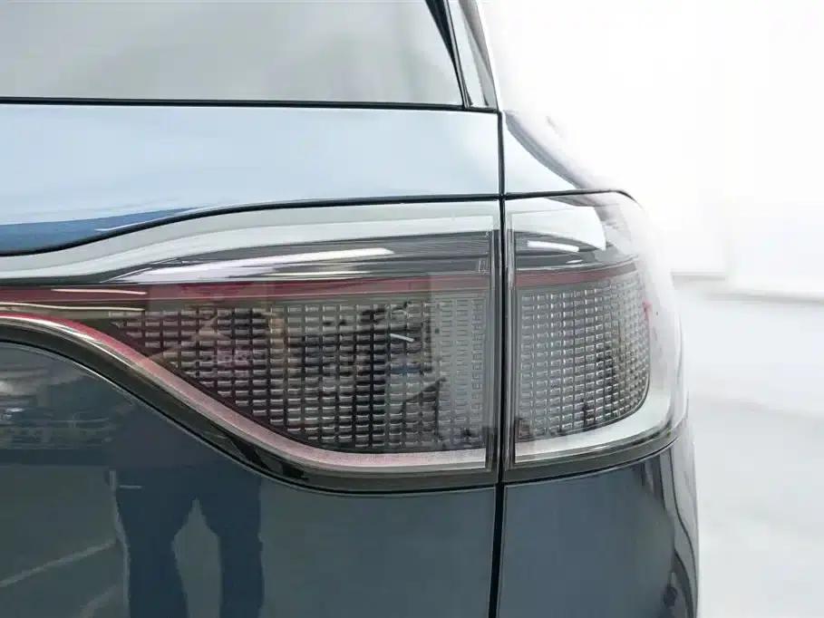 Wenjie M9 2024 Range Extended Ultra Edition 42kWh 6-Seater — миниатюра 15