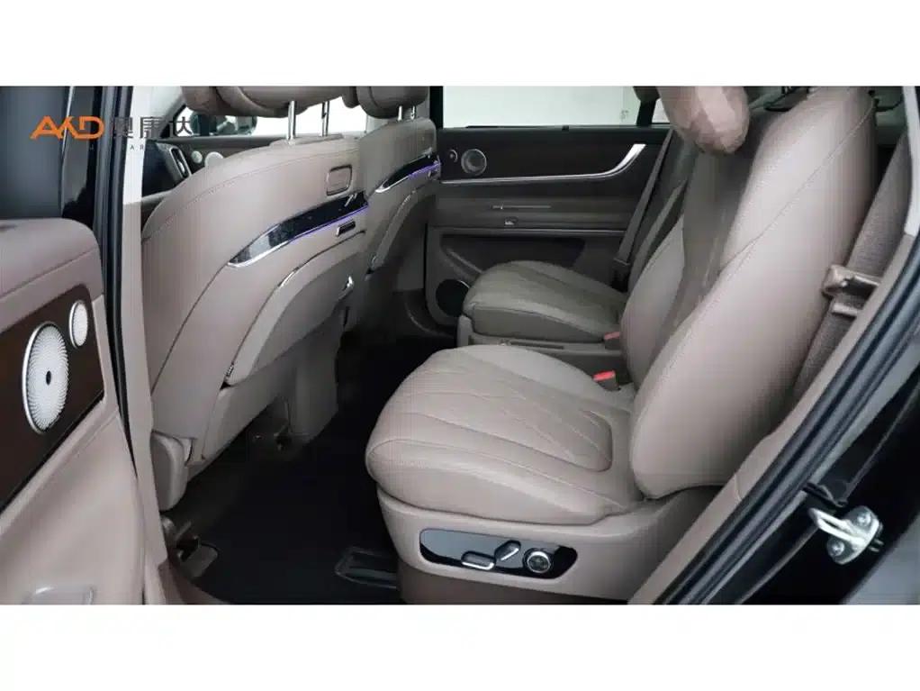 Wenjie M9/1.5T/2024/Range Extended Ultra Edition 42kWh 6-Seater — миниатюра 7