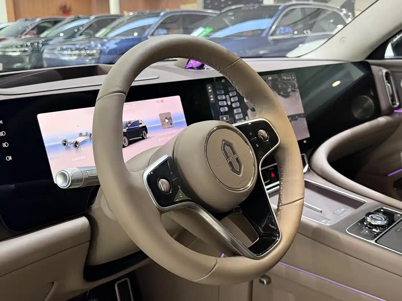 Wenjie M9 2025 Extended Range Max Edition 52kWh 6-Seat Version (192-line LiDAR) — миниатюра 7