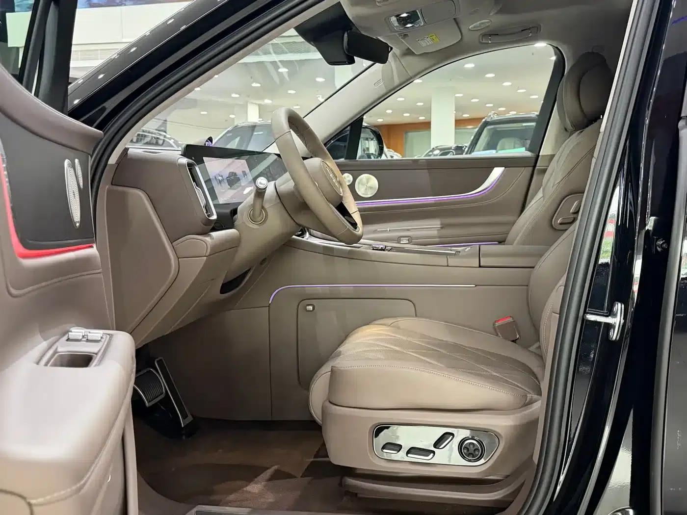 Wenjie M9 2025 Extended Range Max Edition 52kWh 6-Seat Version (192-line LiDAR) — миниатюра 8