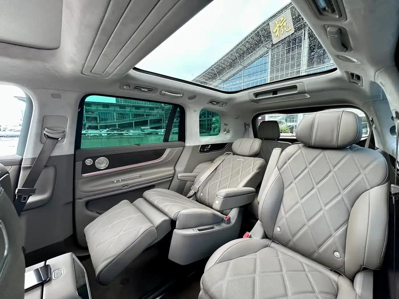 Wenjie M9 2025 Ultra Extended Range Edition (52kWh, 6-seater, 192-line LiDAR) — миниатюра 13