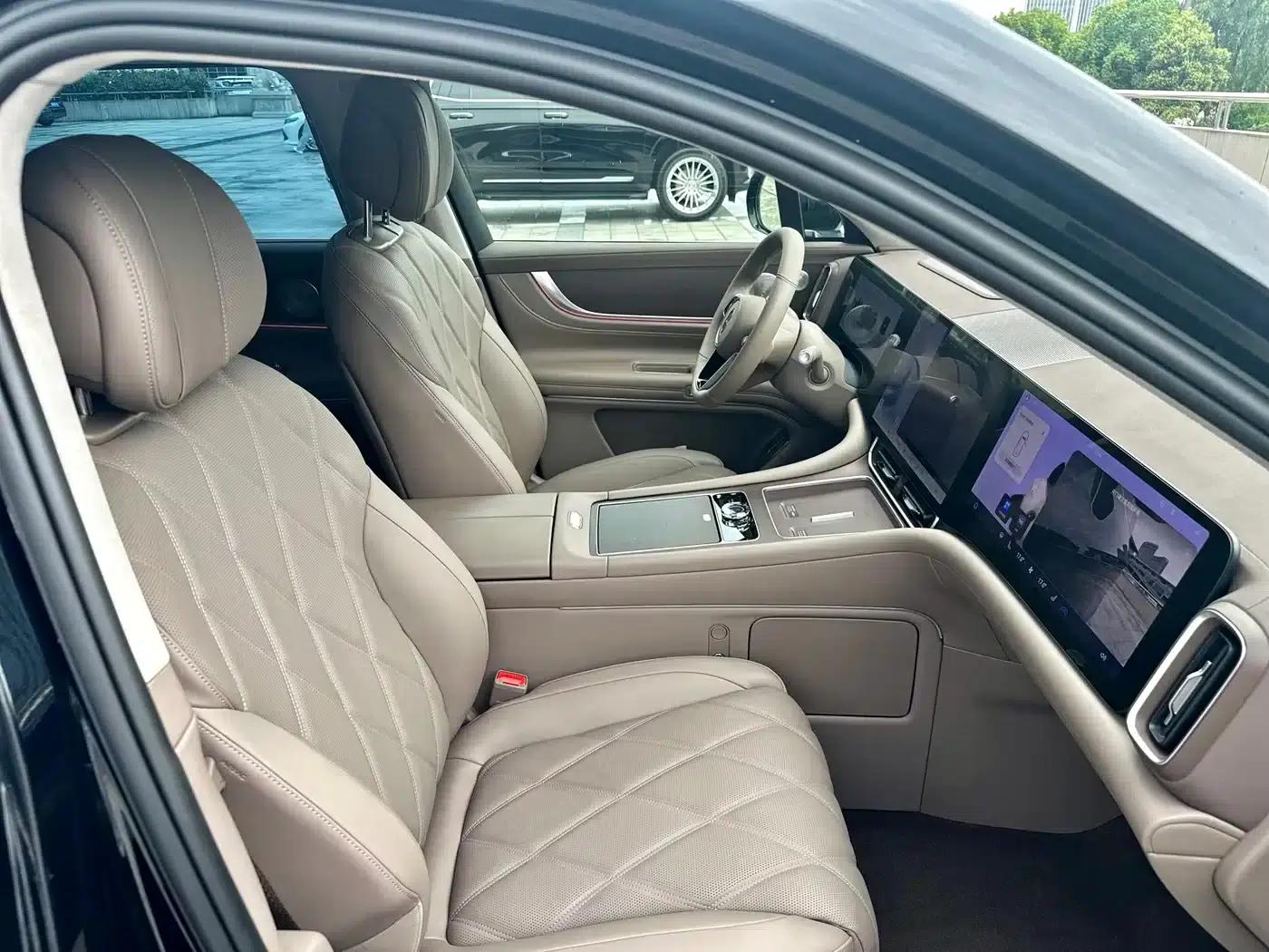 Wenjie M9 2025 Ultra Extended Range Edition (52kWh, 6-seater, 192-line LiDAR) — миниатюра 15