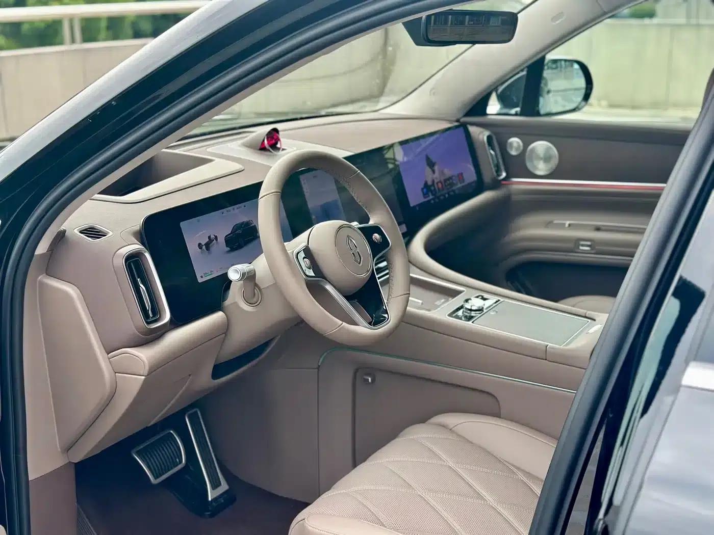 Wenjie M9 2025 Ultra Extended Range Edition (52kWh, 6-seater, 192-line LiDAR) — миниатюра 16