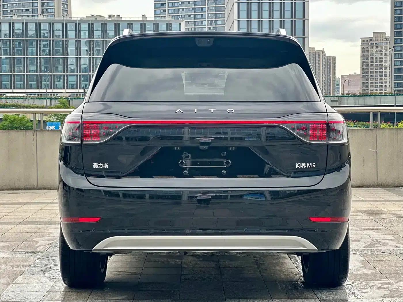 Wenjie M9 2025 Ultra Extended Range Edition (52kWh, 6-seater, 192-line LiDAR) — миниатюра 21