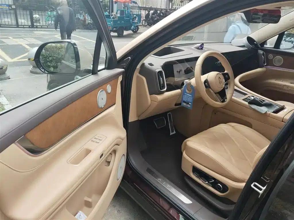 Wenjie M9 2025 Ultra Extended Range Edition (52kWh, 6-seater, 192-line LiDAR) — миниатюра 14