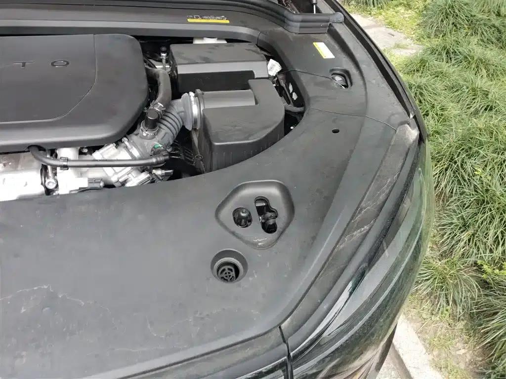 Wenjie M9 2025 Ultra Extended Range Edition (52kWh, 6-seater, 192-line LiDAR) — миниатюра 22