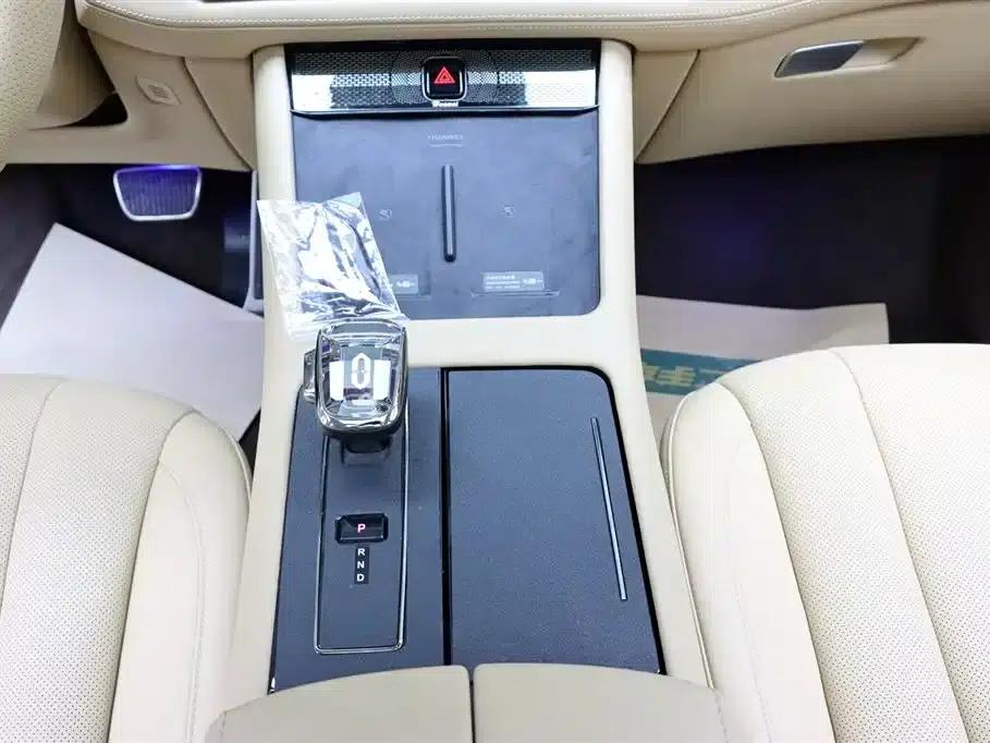 Wenjie M7 2024 1.5T Rear-Wheel Drive Plus Edition 5-Seater — миниатюра 25