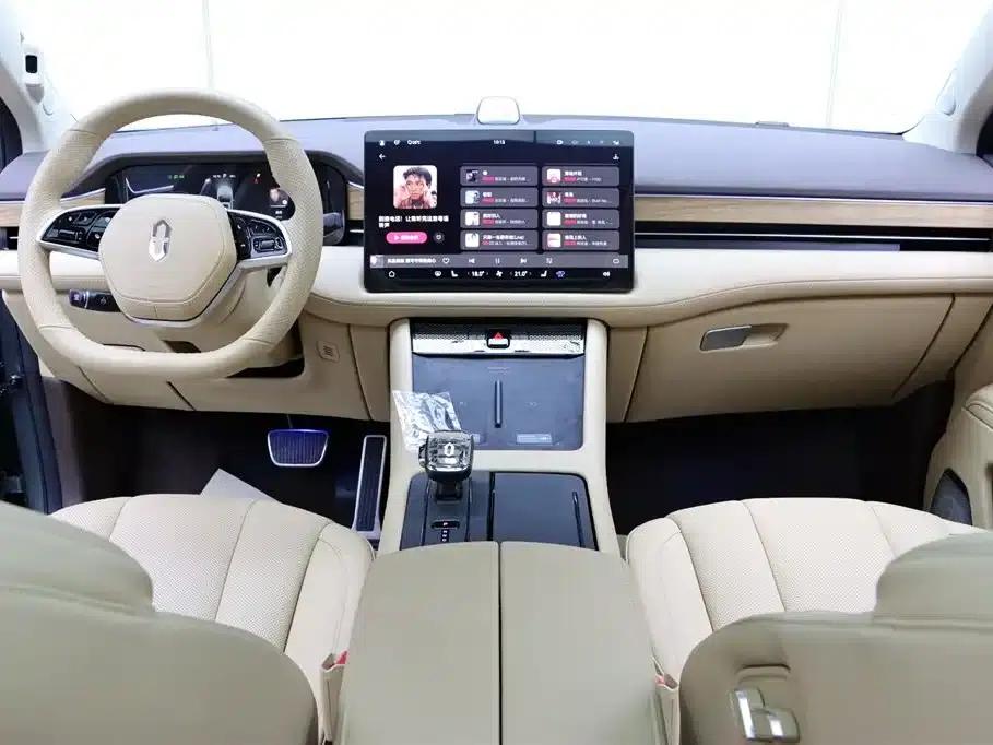 Wenjie M7 2024 1.5T Rear-Wheel Drive Plus Edition 5-Seater — миниатюра 27