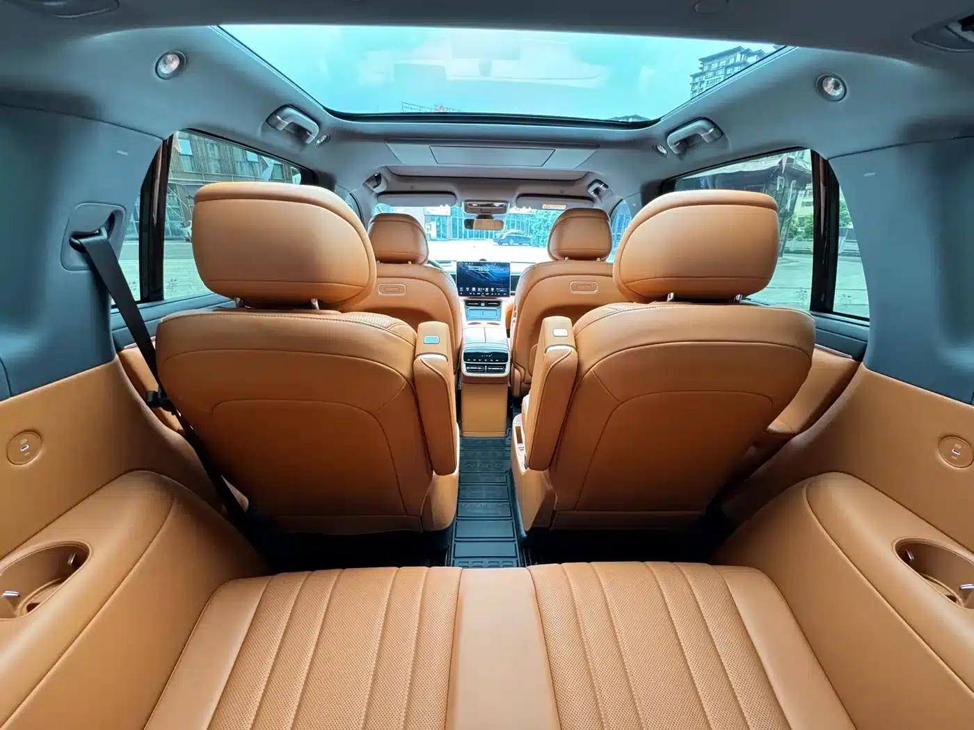 Wenjie M7 2026 Model Extended Range Max Version (6 Seats, 192-line LiDAR) — миниатюра 9