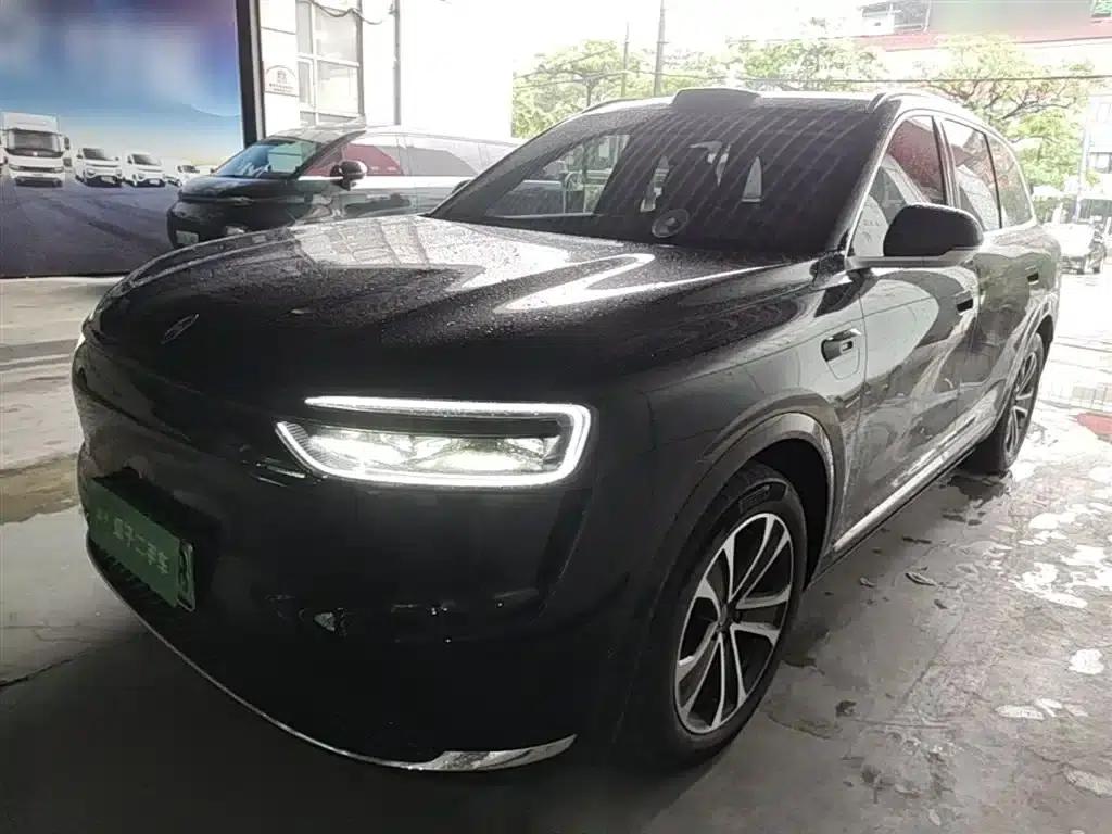 Wenjie M7 2026 Model Extended Range Ultra 4WD Version (5 Seats, 192-line LiDAR) — миниатюра 2
