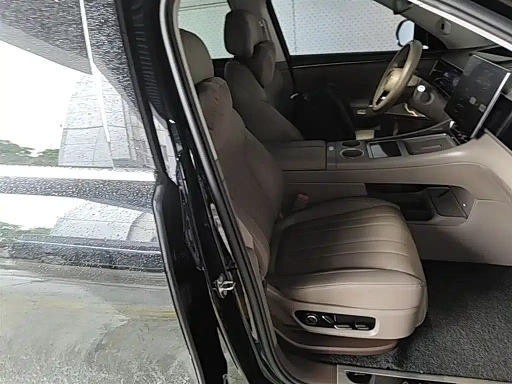 Wenjie M7 2026 Model Extended Range Ultra 4WD Version (5 Seats, 192-line LiDAR) — миниатюра 25