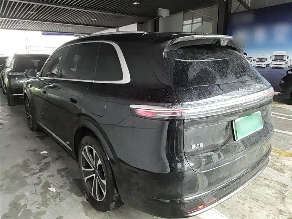 Wenjie M7 2026 Model Extended Range Ultra 4WD Version (5 Seats, 192-line LiDAR) — миниатюра 5