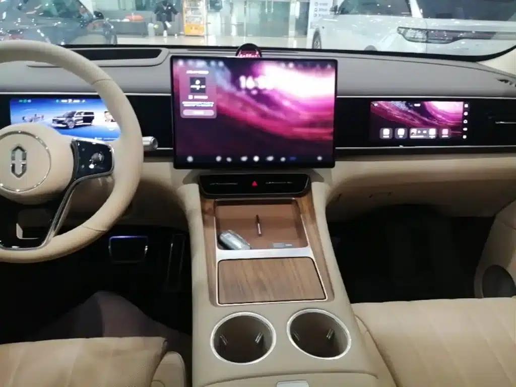 Wenjie M7 2026 Extended Range Max 4WD Version (5 Seats, 192-line LiDAR) — миниатюра 13