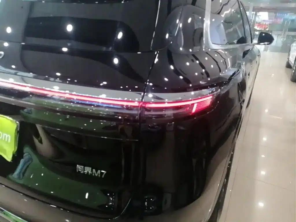 Wenjie M7 2026 Extended Range Max 4WD Version (5 Seats, 192-line LiDAR) — миниатюра 8