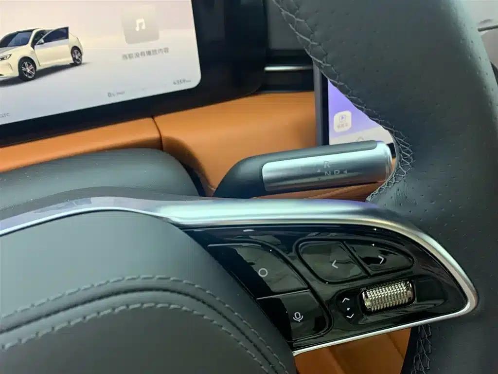 Wenjie M5 2025 Extended Range Ultra 4WD — миниатюра 21