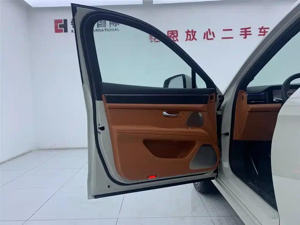 Wenjie M5 2025 Extended Range Ultra 4WD — миниатюра 30