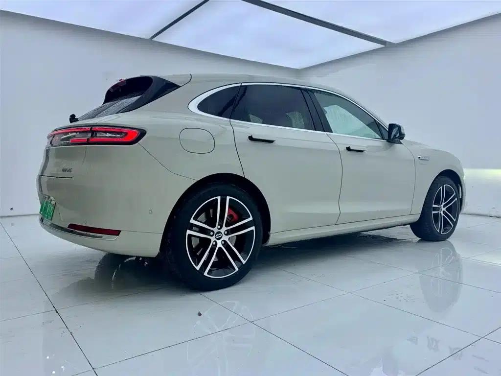 Wenjie M5 2025 Extended Range Ultra 4WD — миниатюра 5