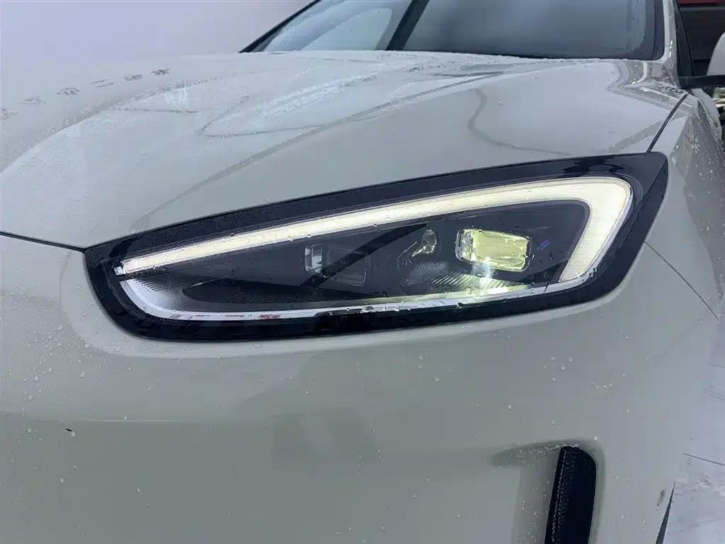 Wenjie M5 2025 Extended Range Ultra 4WD — миниатюра 7