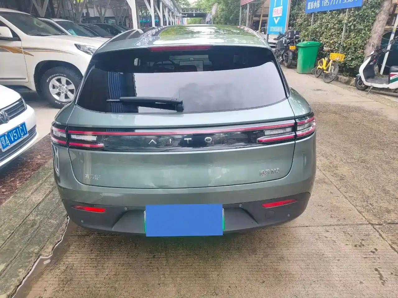 Wenjie M5 2022 Extended Range 4WD Ultimate Edition — миниатюра 14
