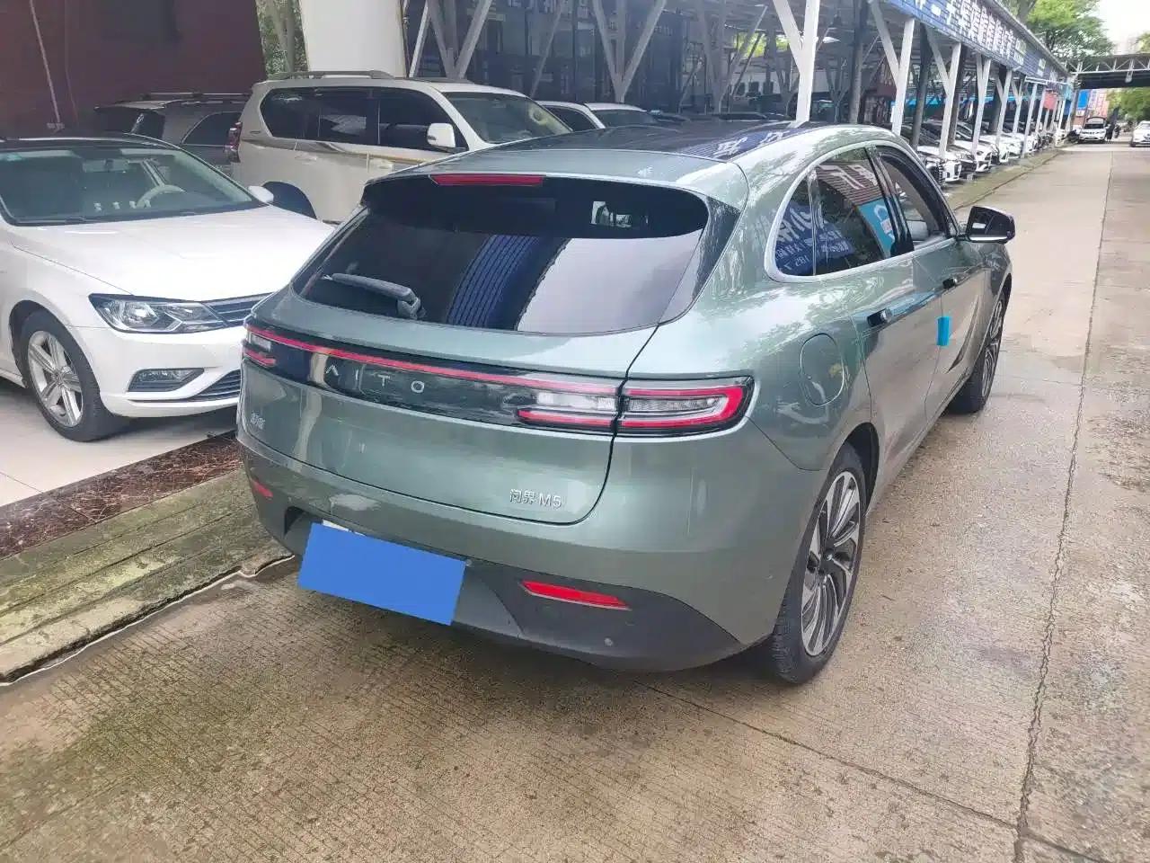 Wenjie M5 2022 Extended Range 4WD Ultimate Edition — миниатюра 15